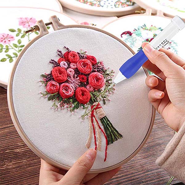 EmbroideryKit, un set cu 136 de piese și alte cele mai comune accesorii pentru broderie - Image 7