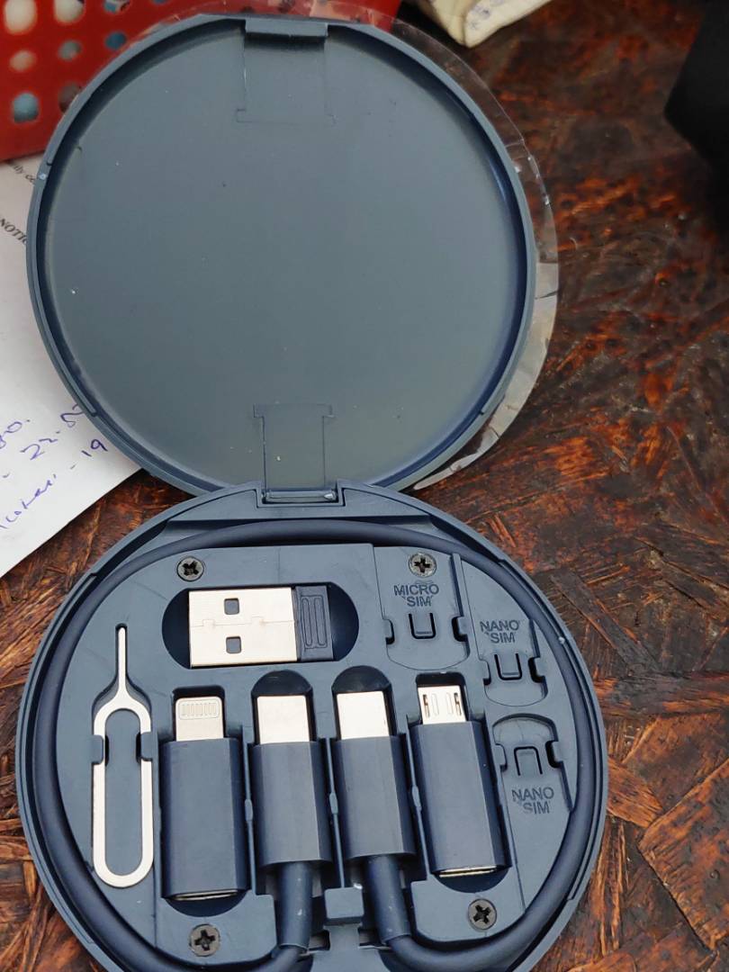 GadgetBox, un kit de încărcare pentru diverse dispozitive inteligente - Image 10