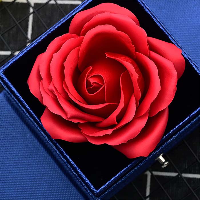 GiftBox, colier cu cutie cadou și o frumoasă trandafiră artificială - Image 9