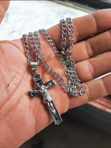 JesusNecklace, lănțișor argintiu cu Iisus