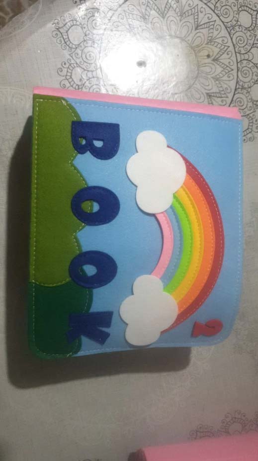 MontessoriBook, carte pentru copii cu diverse activități