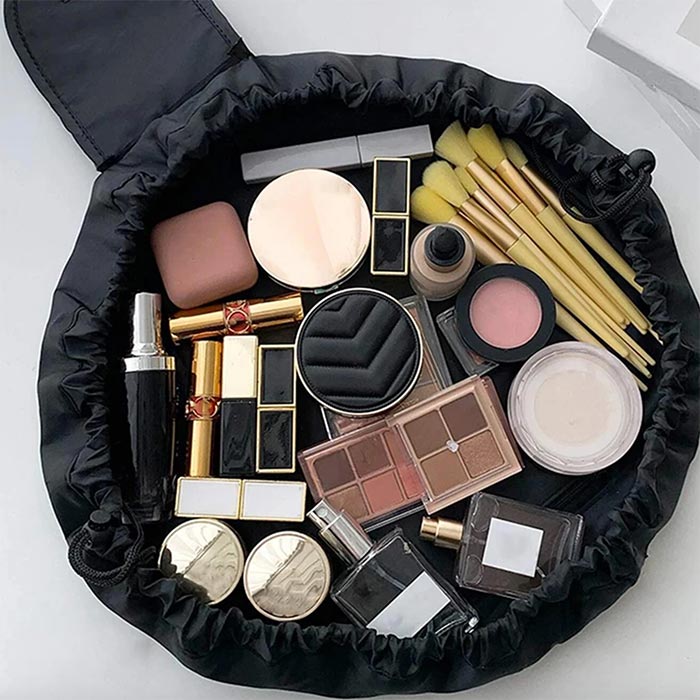 Pouch, o poșetă de femei pentru depozitarea diverselor accesorii - Image 6