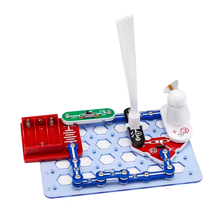 ScienceKit, un jucărie didactică în care copilul învață bazele electricității (17 piese mondiale) - Image 8