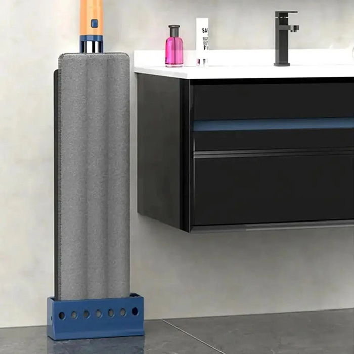Cu un mâner ergonomic proiectat și un sistem inovator de stoarcere, SqueezeMop asigură o curățare confortabilă și fără efort.