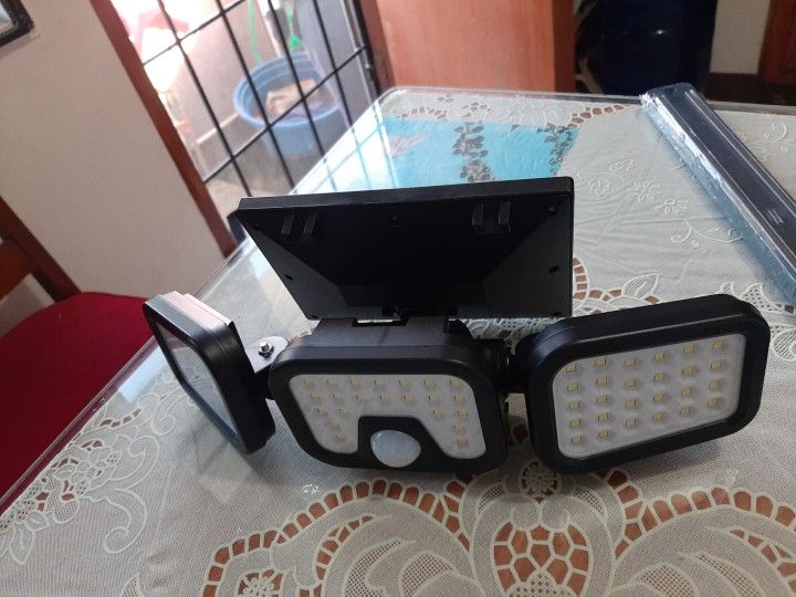 TripleSolar lampa solară cu 3 fețe - Image 10