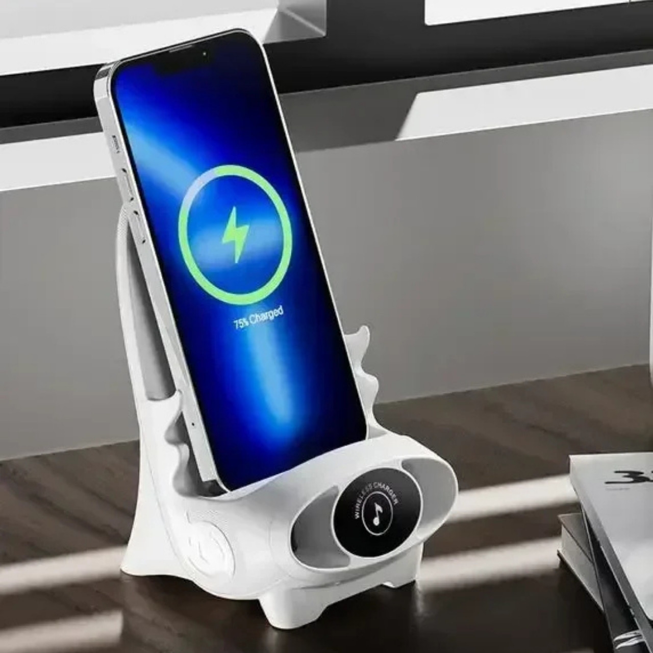 Compatibil cu toate smartphone-urile care suportă încărcarea wireless.